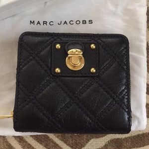PRE-LOVED Marc Jacobs Quilted Wallet
